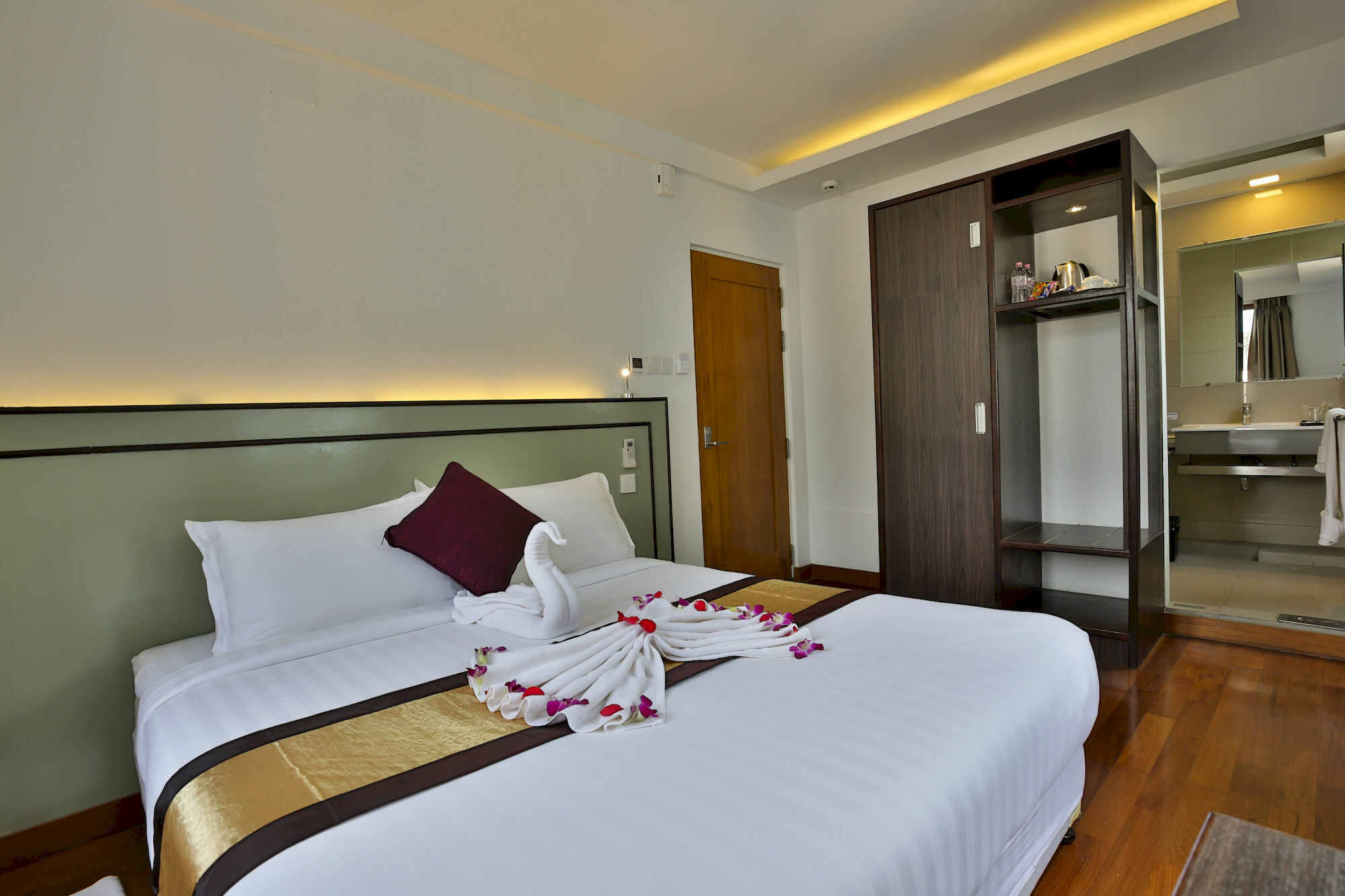 Sky View Hotel Yangon Dış mekan fotoğraf