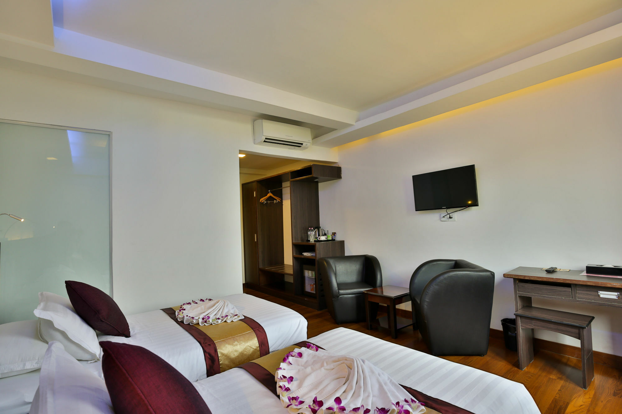 Sky View Hotel Yangon Dış mekan fotoğraf