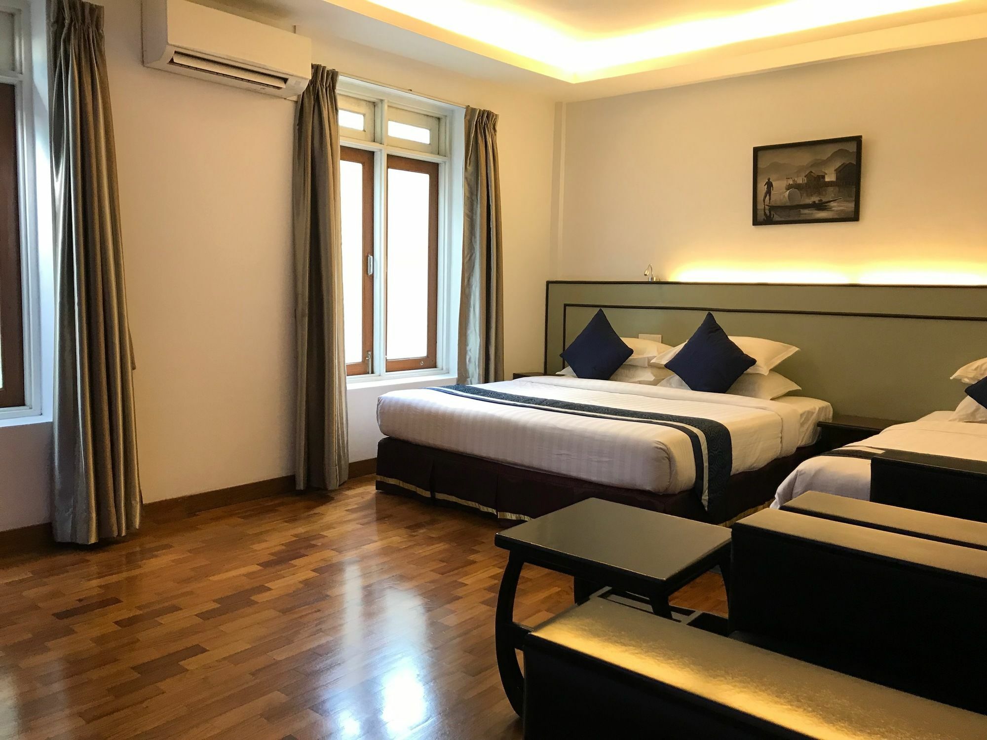 Sky View Hotel Yangon Dış mekan fotoğraf