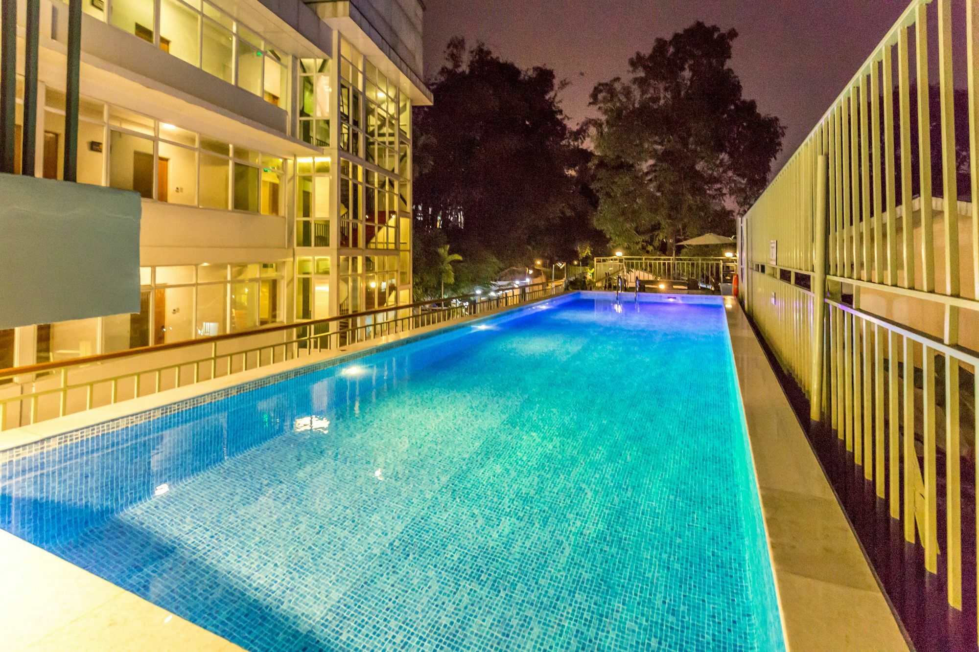 Sky View Hotel Yangon Dış mekan fotoğraf