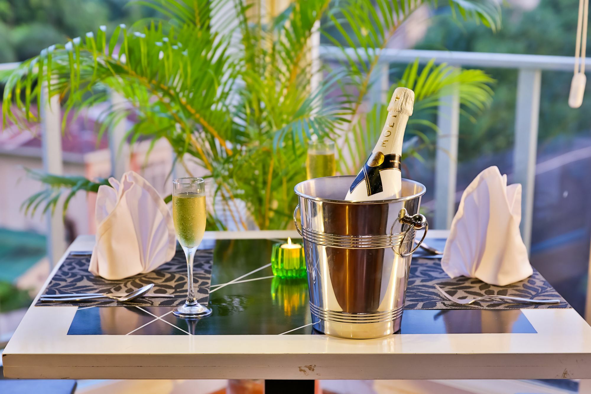 Sky View Hotel Yangon Dış mekan fotoğraf