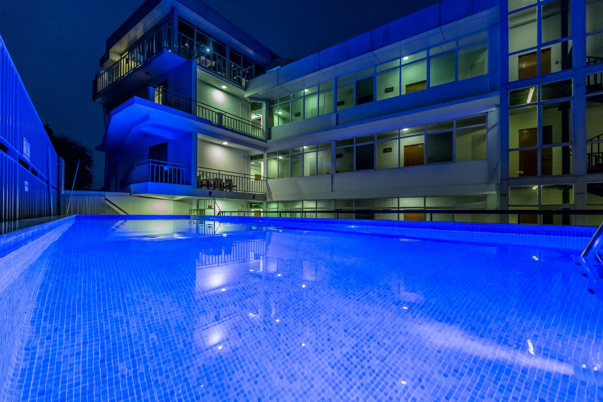 Sky View Hotel Yangon Dış mekan fotoğraf