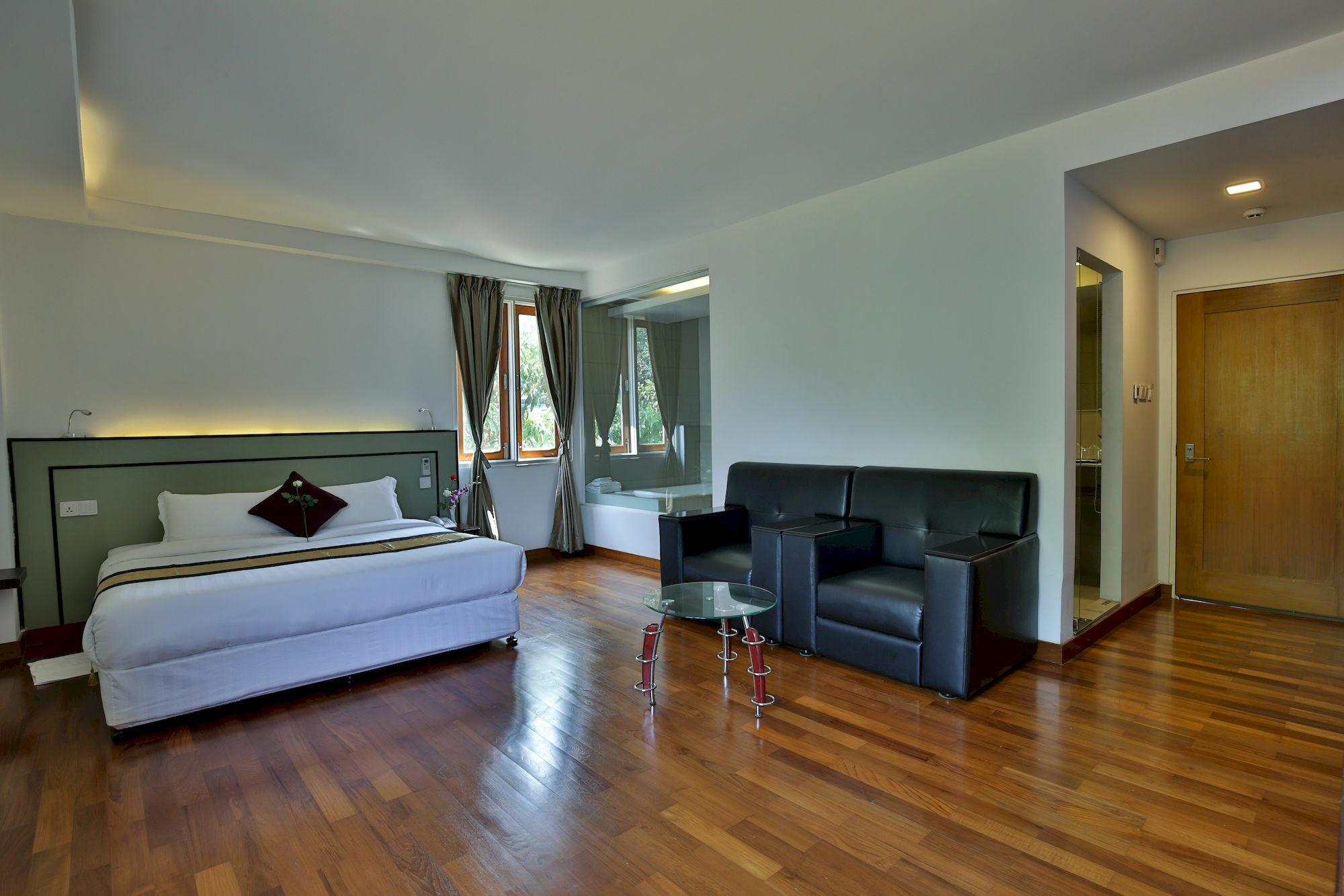 Sky View Hotel Yangon Dış mekan fotoğraf