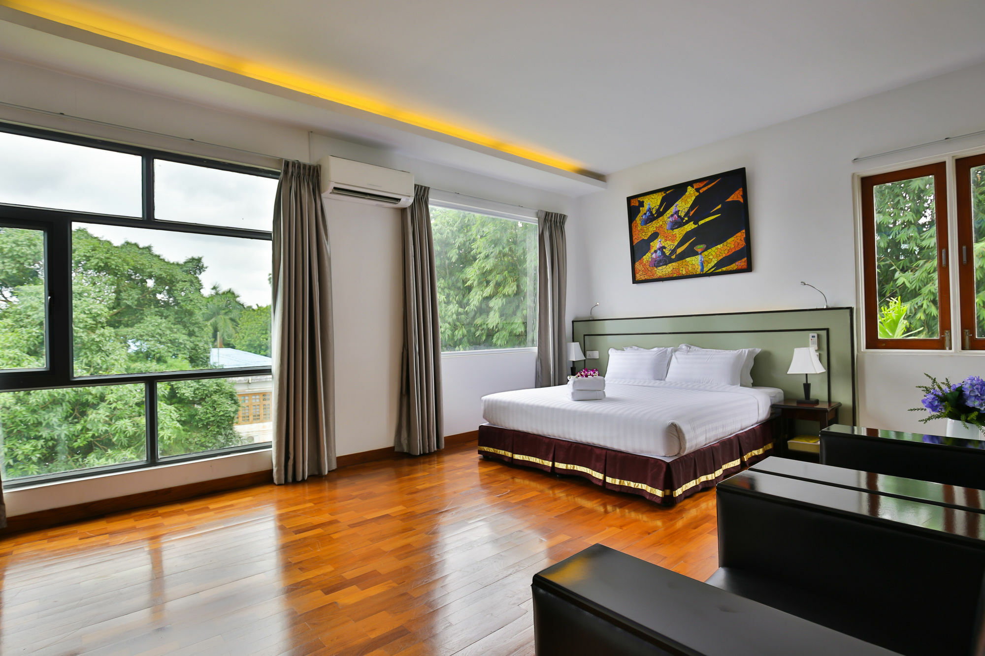 Sky View Hotel Yangon Dış mekan fotoğraf